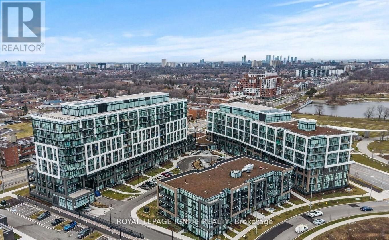 Property Photo:  50 George Butchart Drive 822  ON M3K 0C9 