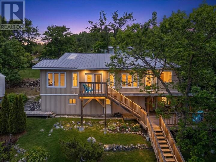 Property Photo: 2113 Sunnyside Road ON P3G 1H9