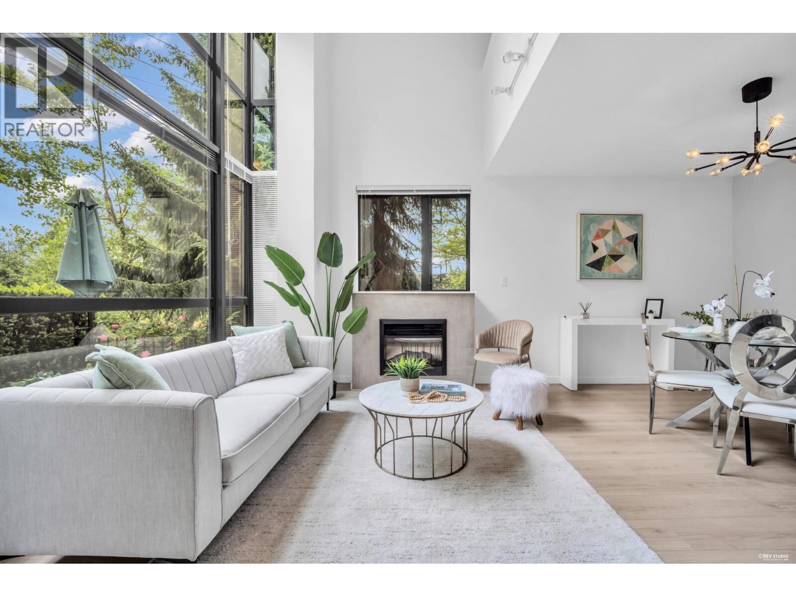 Property Photo:  4178 Dawson Street 6  BC V5C 0A1 