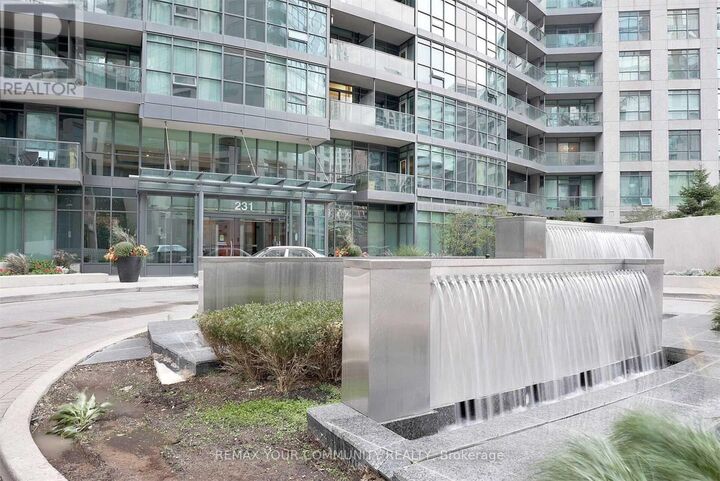 Property Photo: 231 Fort York Boulevard 1511 ON M5V 1B2