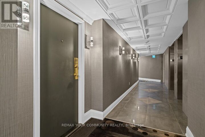 Property Photo:  20 Harding Boulevard Ph 1208  ON L4C 9S4 