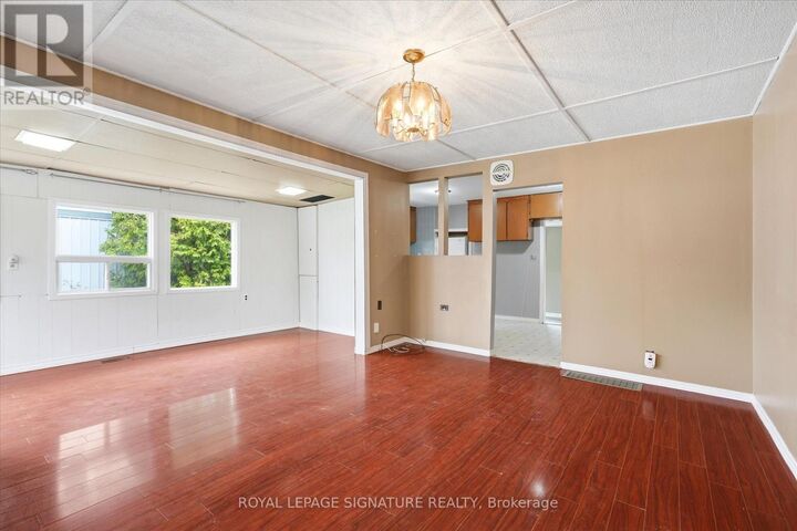 Property Photo:  54 Farley Circle  ON L0E 1S0 