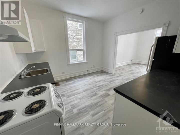 Property Photo:  466 O'Connor Street 1A  ON K1S 3P4 