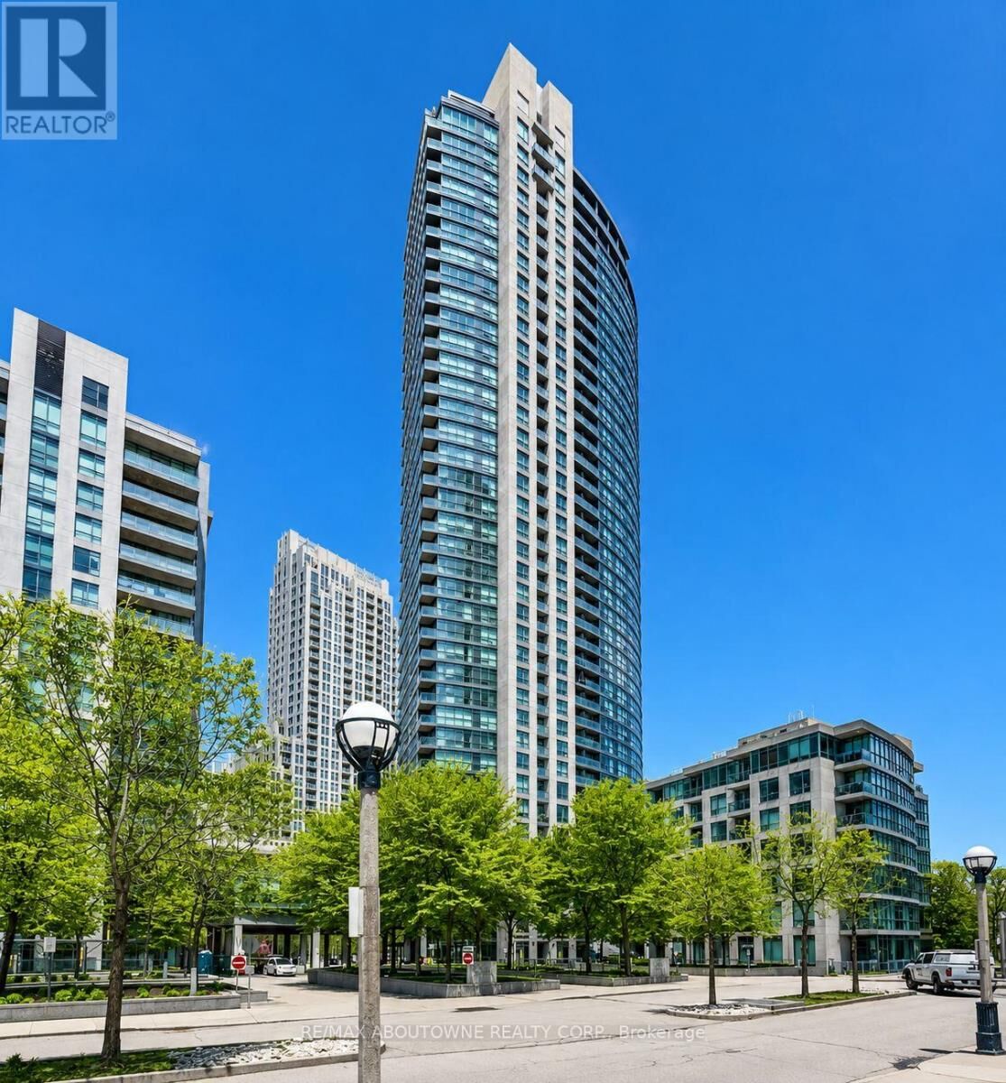 Property Photo:  215 Fort York Boulevard 3008  ON M5V 4A2 