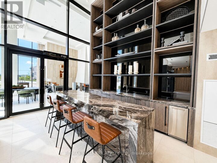Property Photo:  10 Flavelle Trail 102  ON L4L 1V8 