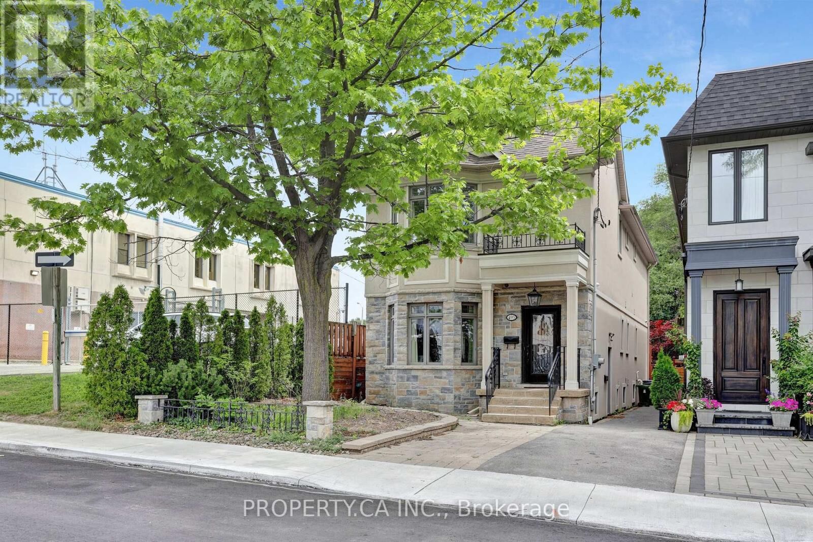 Property Photo: 493 Winnette Avenue ON M6C 3M6
