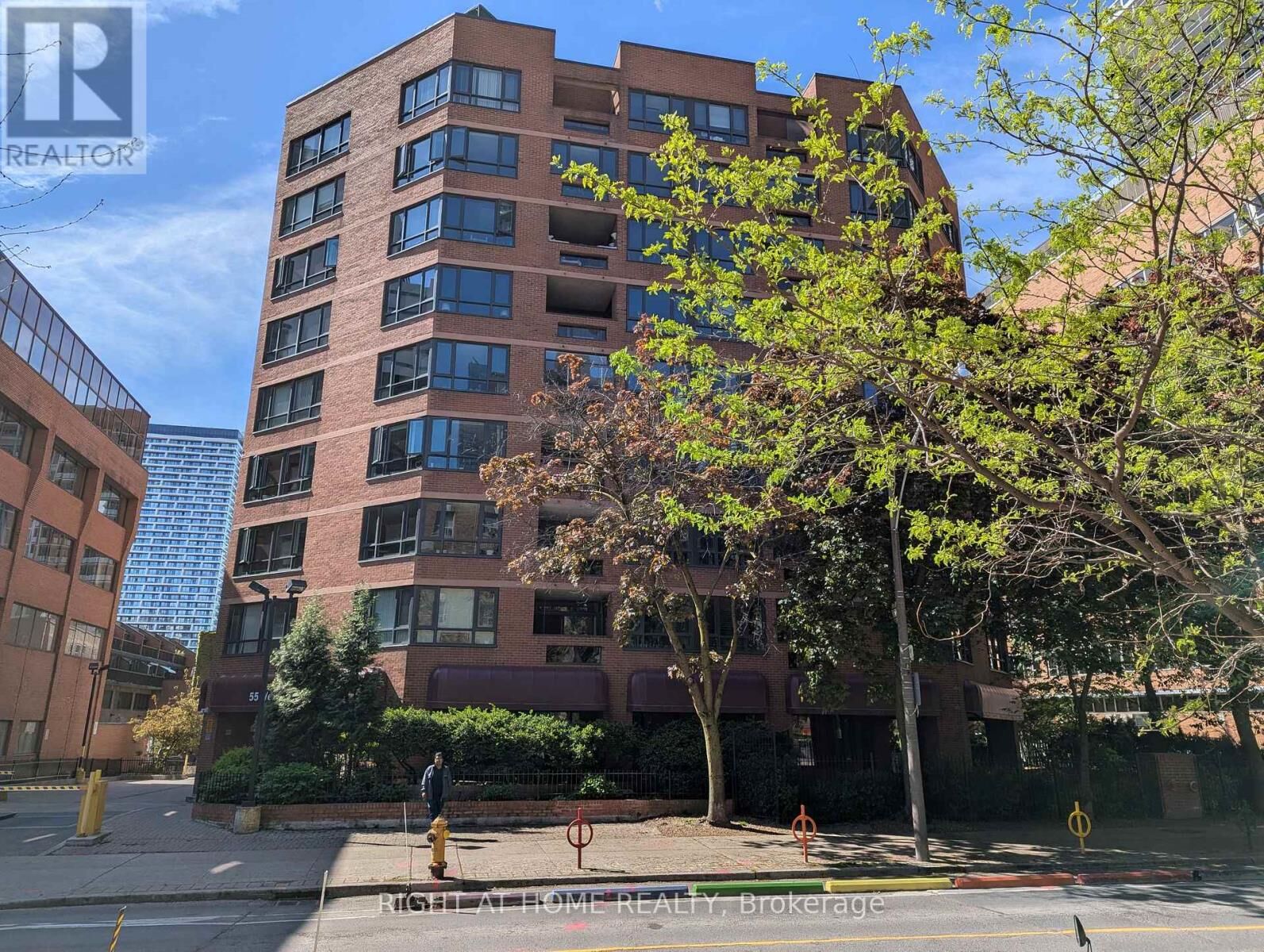 Property Photo:  55 Wellesley Street East 405  ON M4Y 2T6 