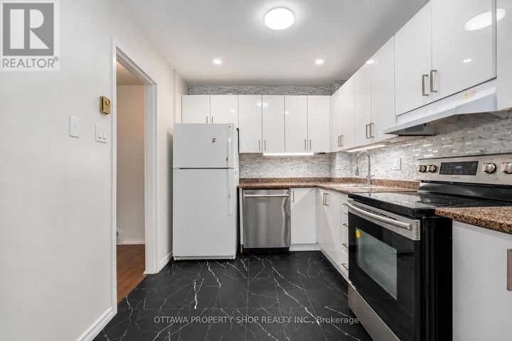 Property Photo: 825 Cahill Drive West 185 ON K1V 9N8