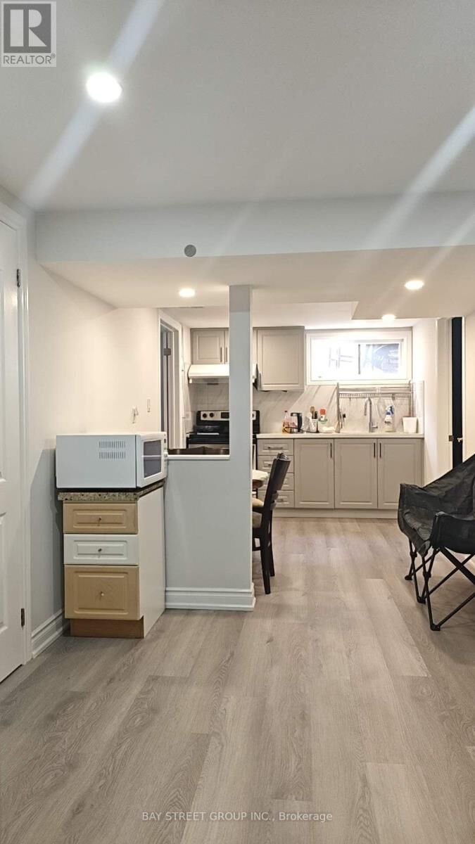 Property Photo:  26 Glendinning Avenue Lower  ON M1W 3G2 