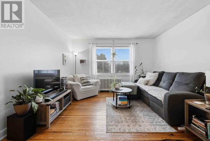 Property Photo: 1028 Johnson Street ON K7M 2N4