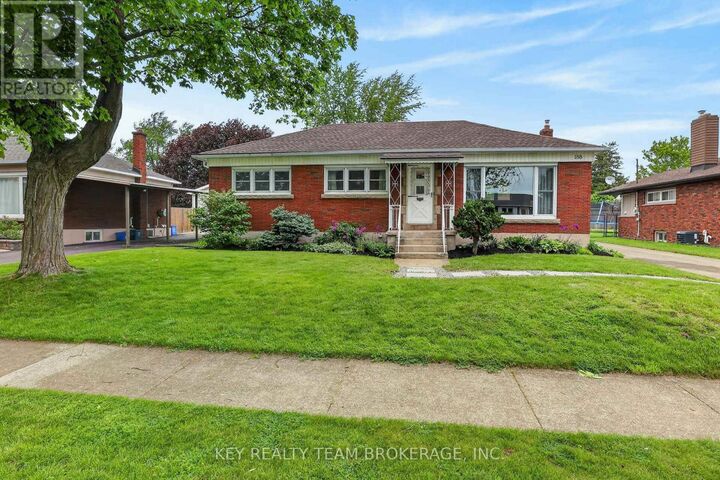 Property Photo: 188 Price Avenue ON L3C 3Y6