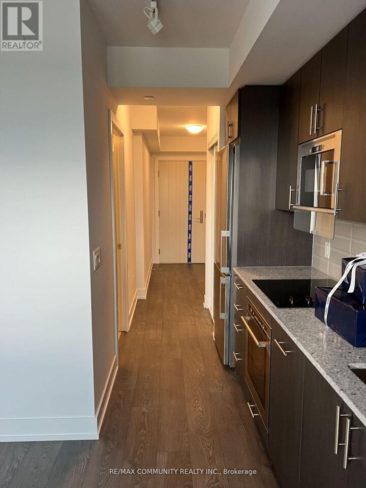 Property Photo:  2550 Simcoe Street North #903  ON L1L 0R5 