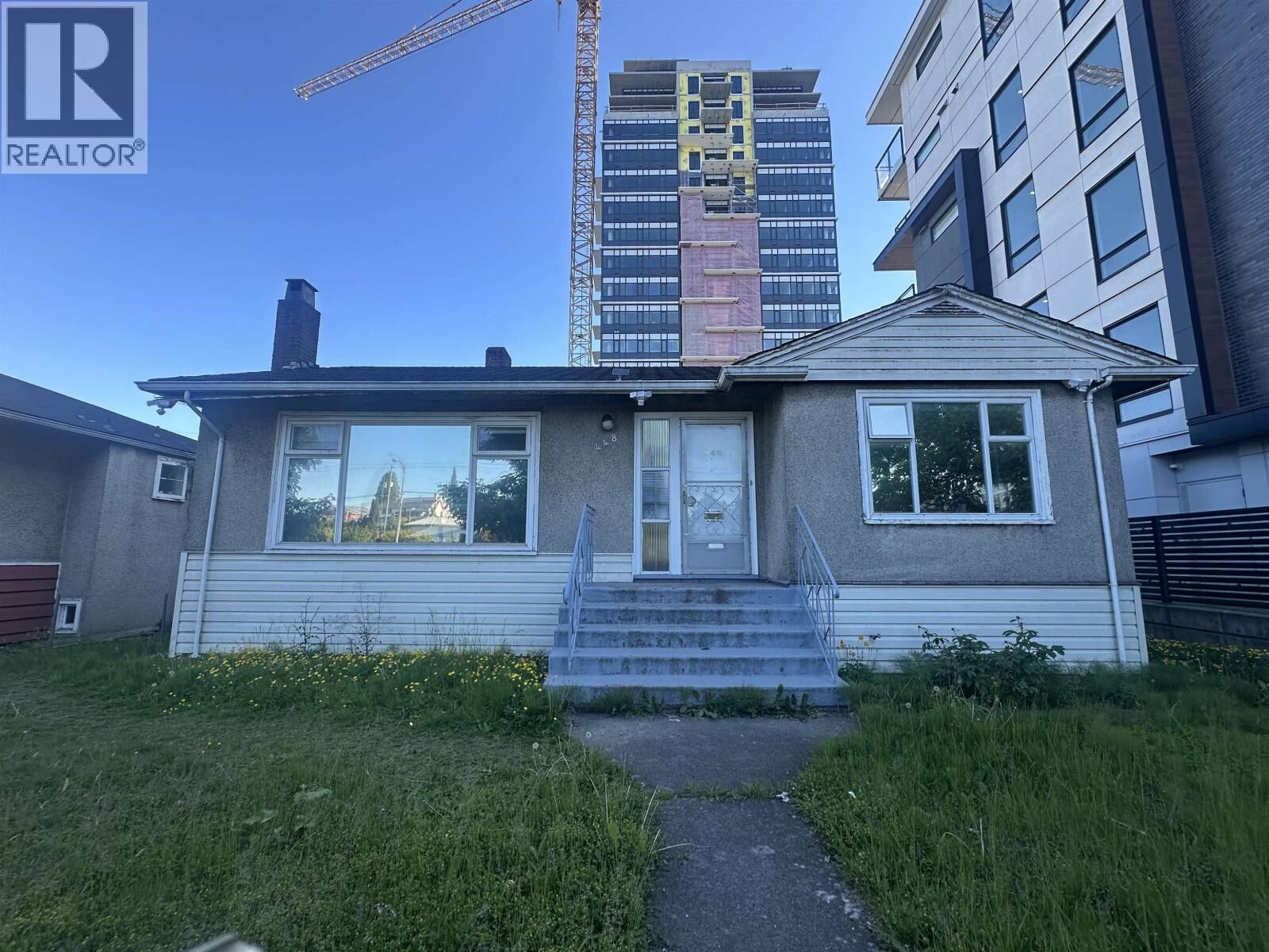 Property Photo:  448 West 41st Avenue  BC V5Y 2S7 
