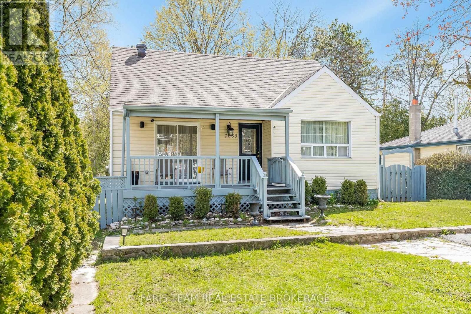 Property Photo: 2083 Lilac Drive ON L9S 1Y9