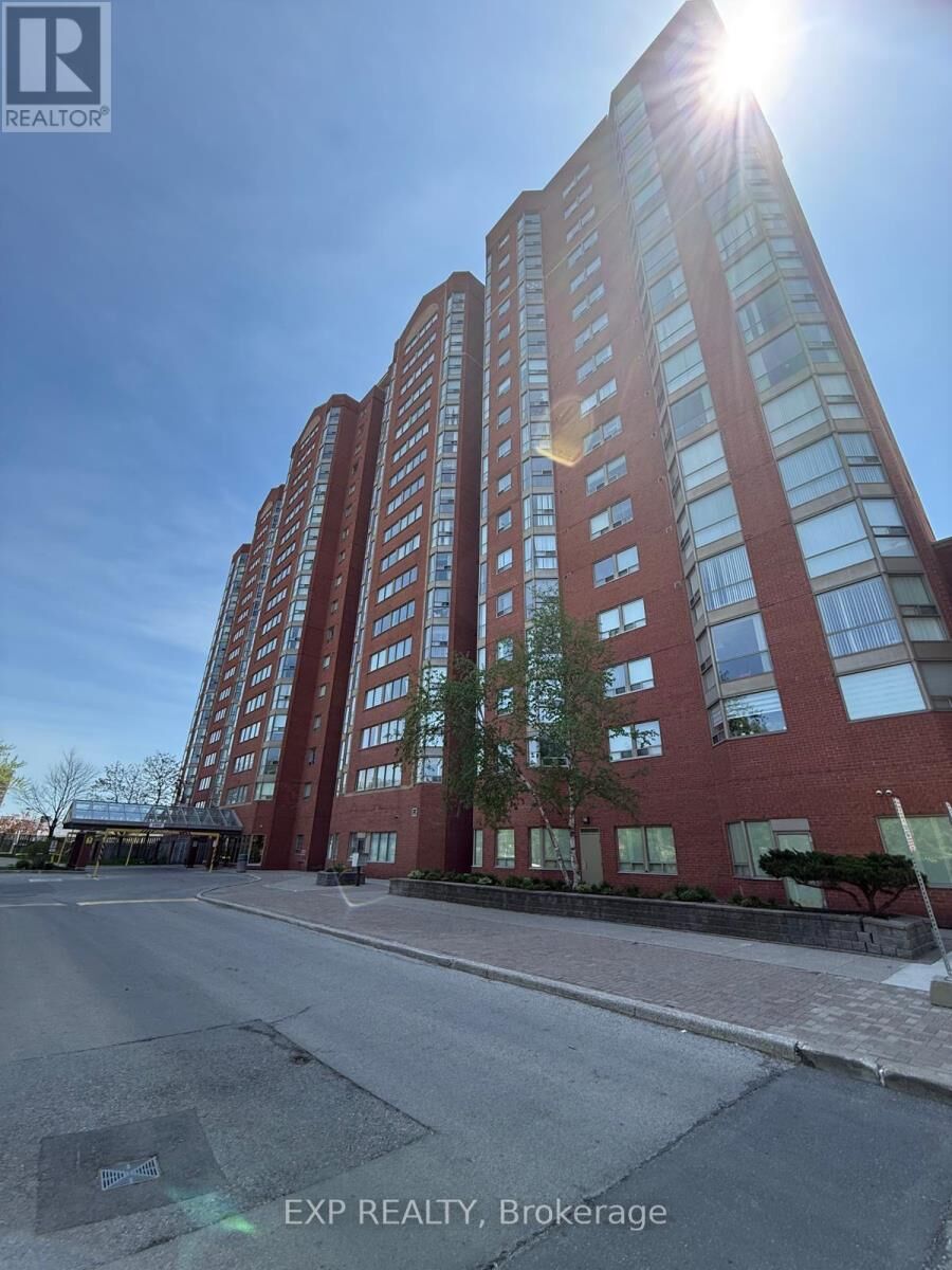Property Photo:  2466 Eglinton Avenue East Lph17  ON M1K 5J8 
