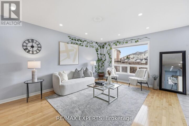 Property Photo:  926 Thompson Road South  ON L9T 0L7 
