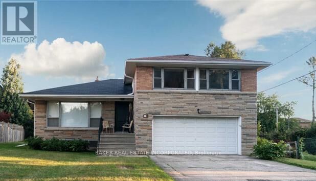 Property Photo: 156 Cocksfield Avenue ON M3H 3T5