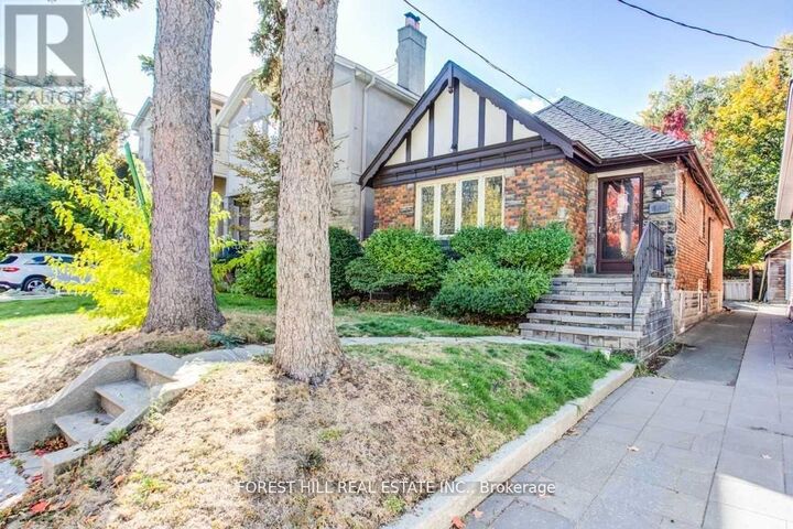 Property Photo:  138 Castlewood Road  ON M5N 2L6 