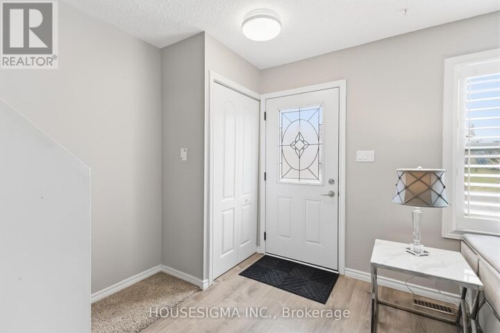 Property Photo:  861 Dearness Drive  ON N6E 1Y4 