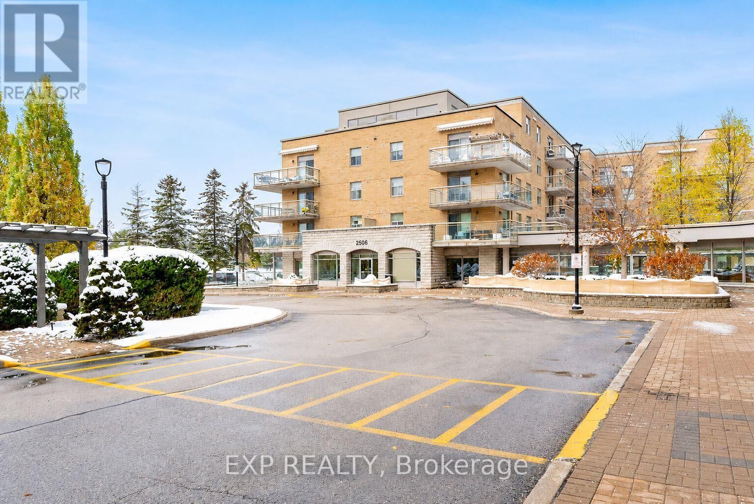 Property Photo: 2506 Rutherford Road 210 ON L4K 5N4