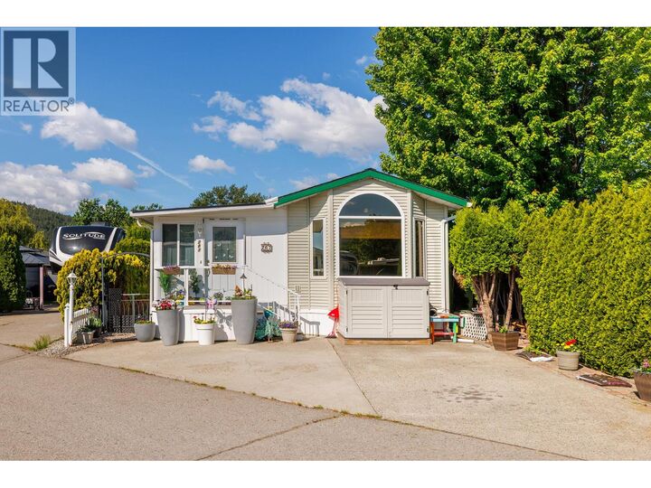 Property Photo:  415 Commonwealth Road 267  BC V4V 1P4 