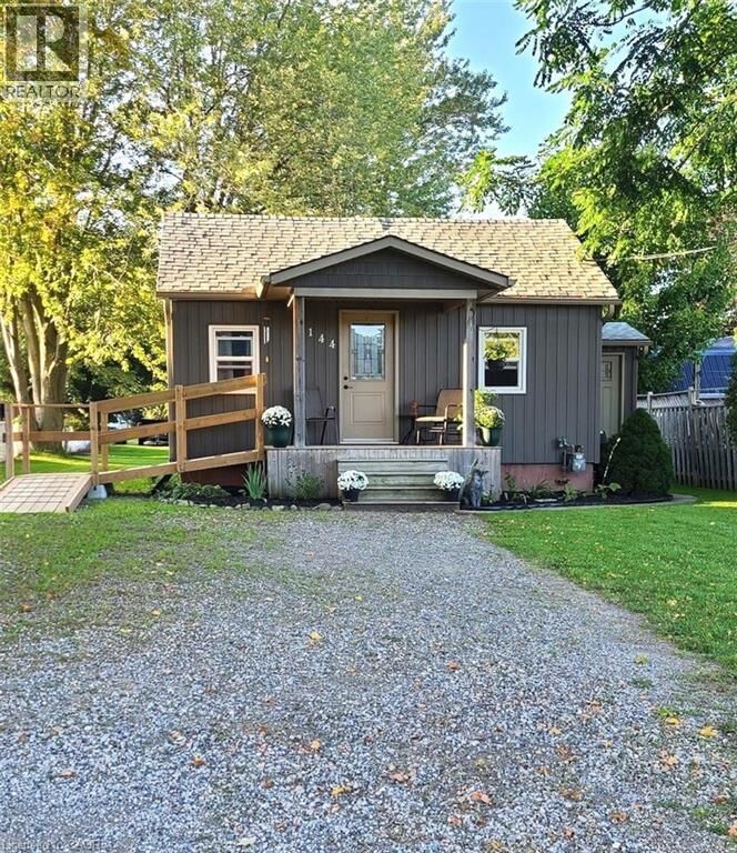 Property Photo: 144 Commissioner Street East ON N0J 1J0