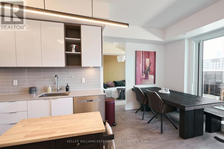 Property Photo: 543 Richmond Street West 1109 ON M5V 0W9