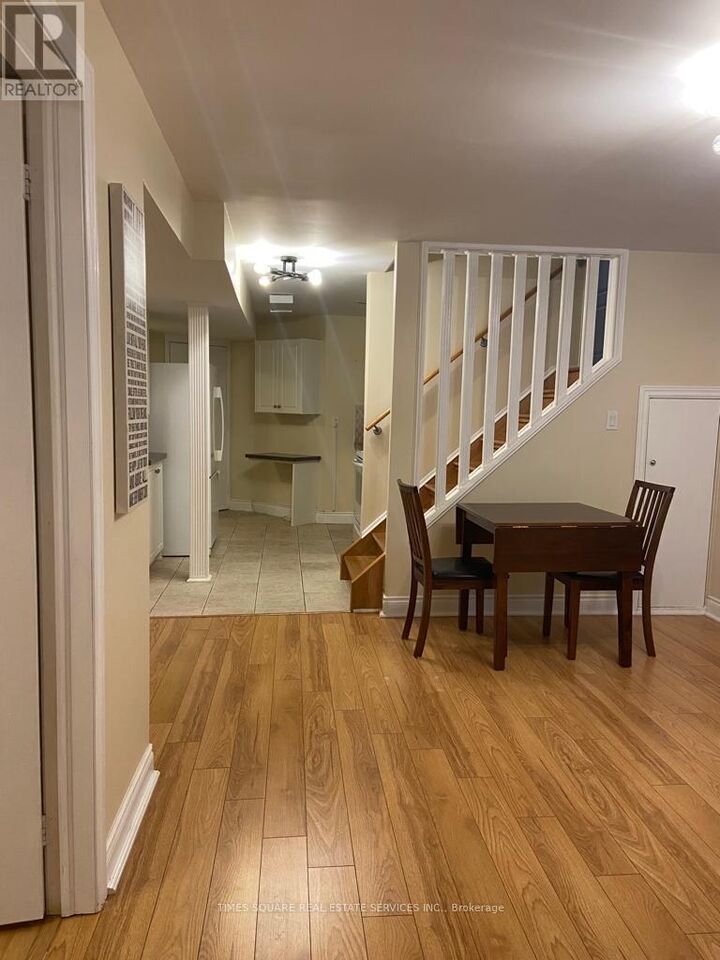 Property Photo:  3197 Oakview Road  ON L5N 7N9 