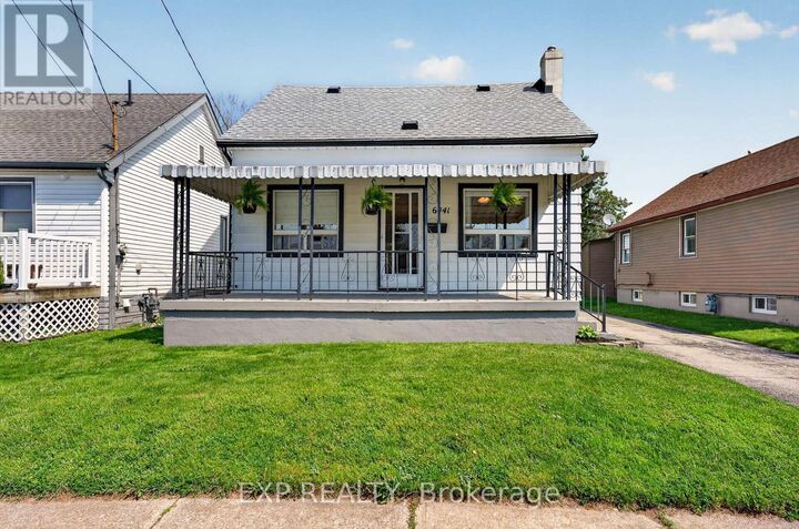Property Photo:  6441 Monroe Street  ON L2G 2G9 