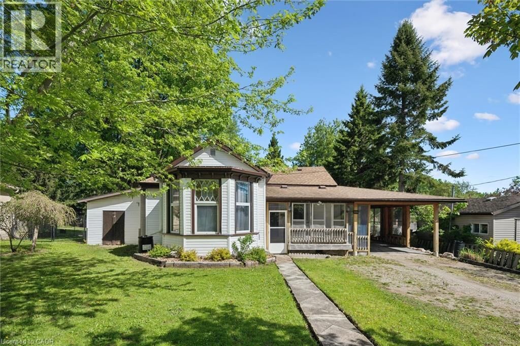 Property Photo: 204 Joseph Street ON N0B 1S0