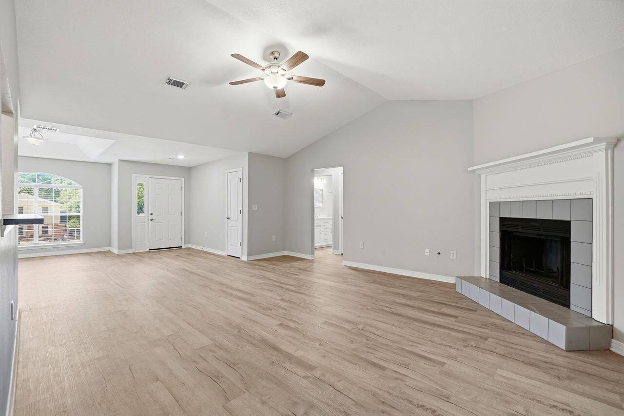 Property Photo:  120 Jacob Drive  FL 32536 