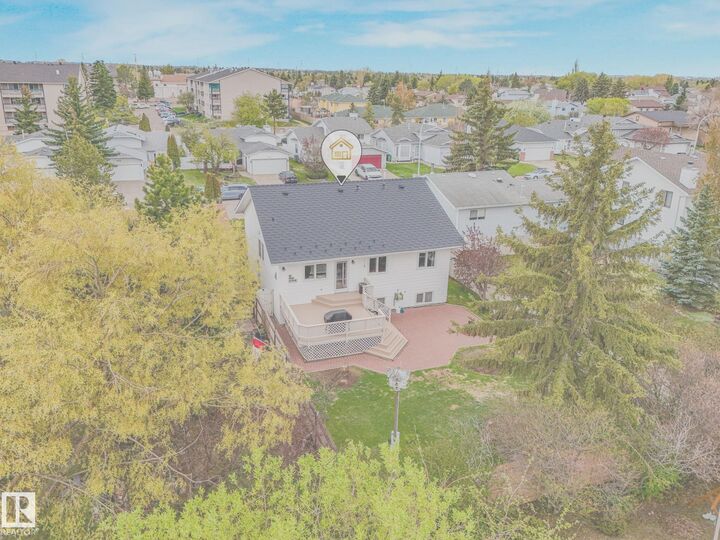 Property Photo:  4504 29 Avenue NW  AB T6L 4S4 