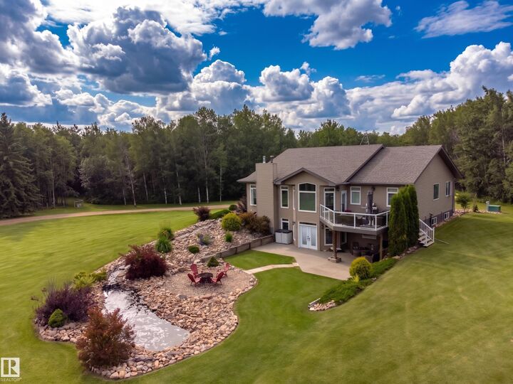 Property Photo: 60030 Range Road 225 AB T0A 3J0