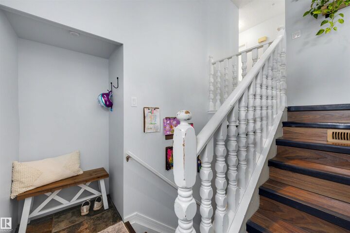 Property Photo:  5502 52 Street  AB T9E 5P6 