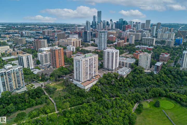 Property Photo:  11307 99 Avenue NW 1605  AB T5K 0H2 