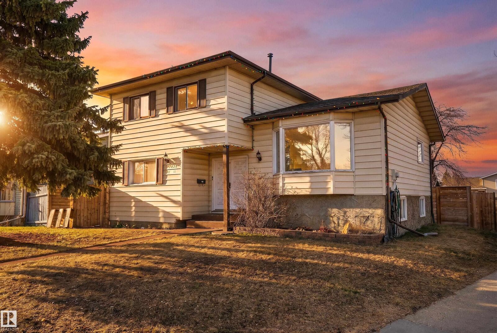 Property Photo: 17828 91 Street NW AB T5Z 2L1