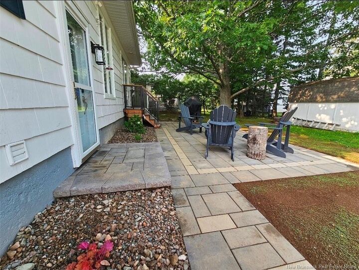 Property Photo:  930 O'Neil Avenue  NB E2A 2L3 