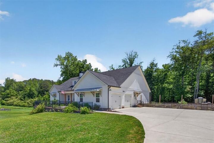 Property Photo: 14402 Fincher Road GA 30114