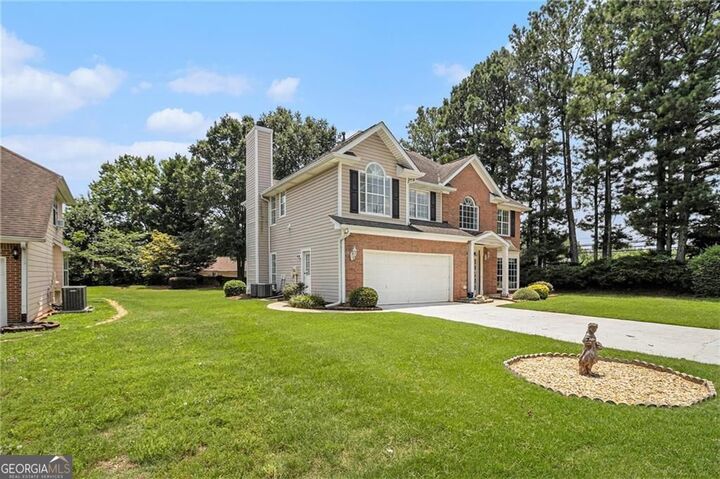Property Photo:  1900 Green Oak Circle  GA 30043 