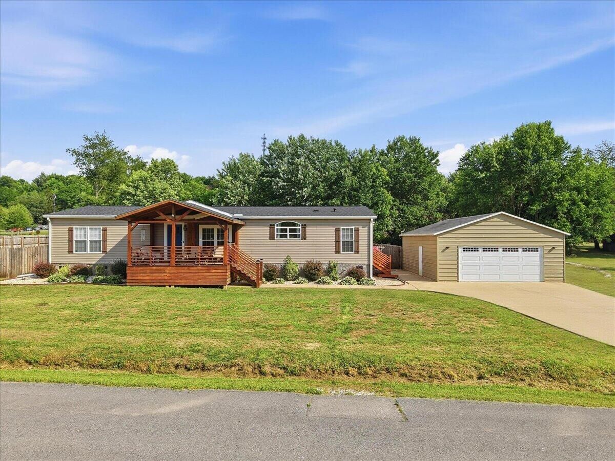 Property Photo: 319 Tucker Road TN 37865
