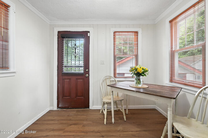 Property Photo:  4513 Jewell Ave  KY 40212 