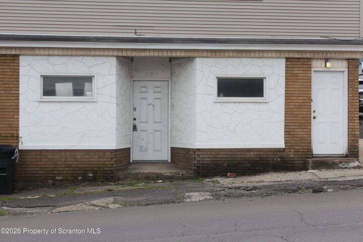 Property Photo: 323 Union Street PA 18517