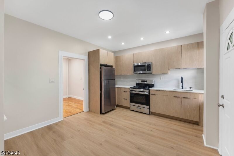 Property Photo:  308 Rosehill Pl  NJ 07202 