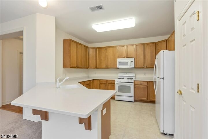 Property Photo:  4306 Enclave Cir 4306  NJ 08873 