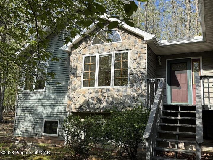 Property Photo: 13 Seminole Circle PA 18202