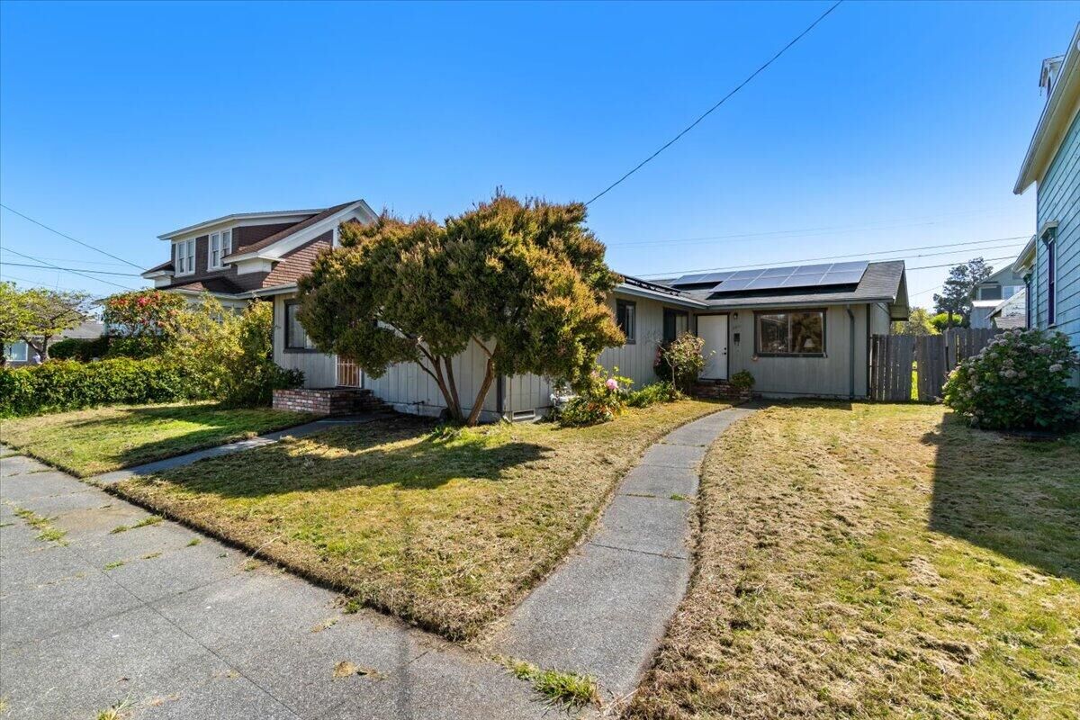 Property Photo: 23172315 A Street CA 95501