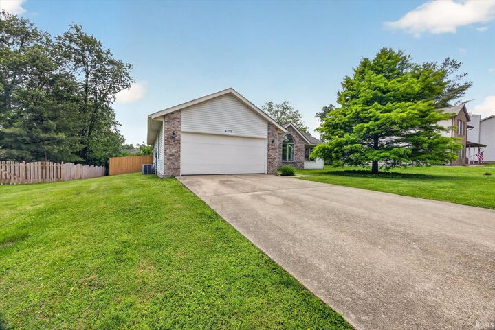 Property Photo:  4406 E Carrington Court  IN 47401 