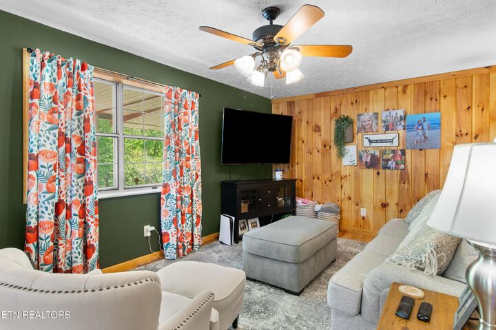 Property Photo: 406 Douglas Lane TN 37762