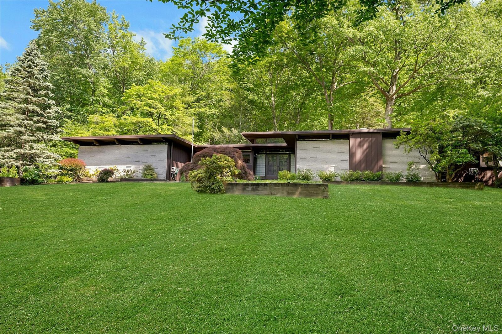 Property Photo: 65 Holly Place NY 10510