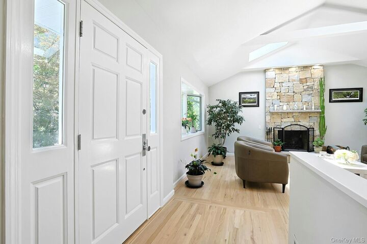Property Photo:  20 Robbins Road  NY 10570 